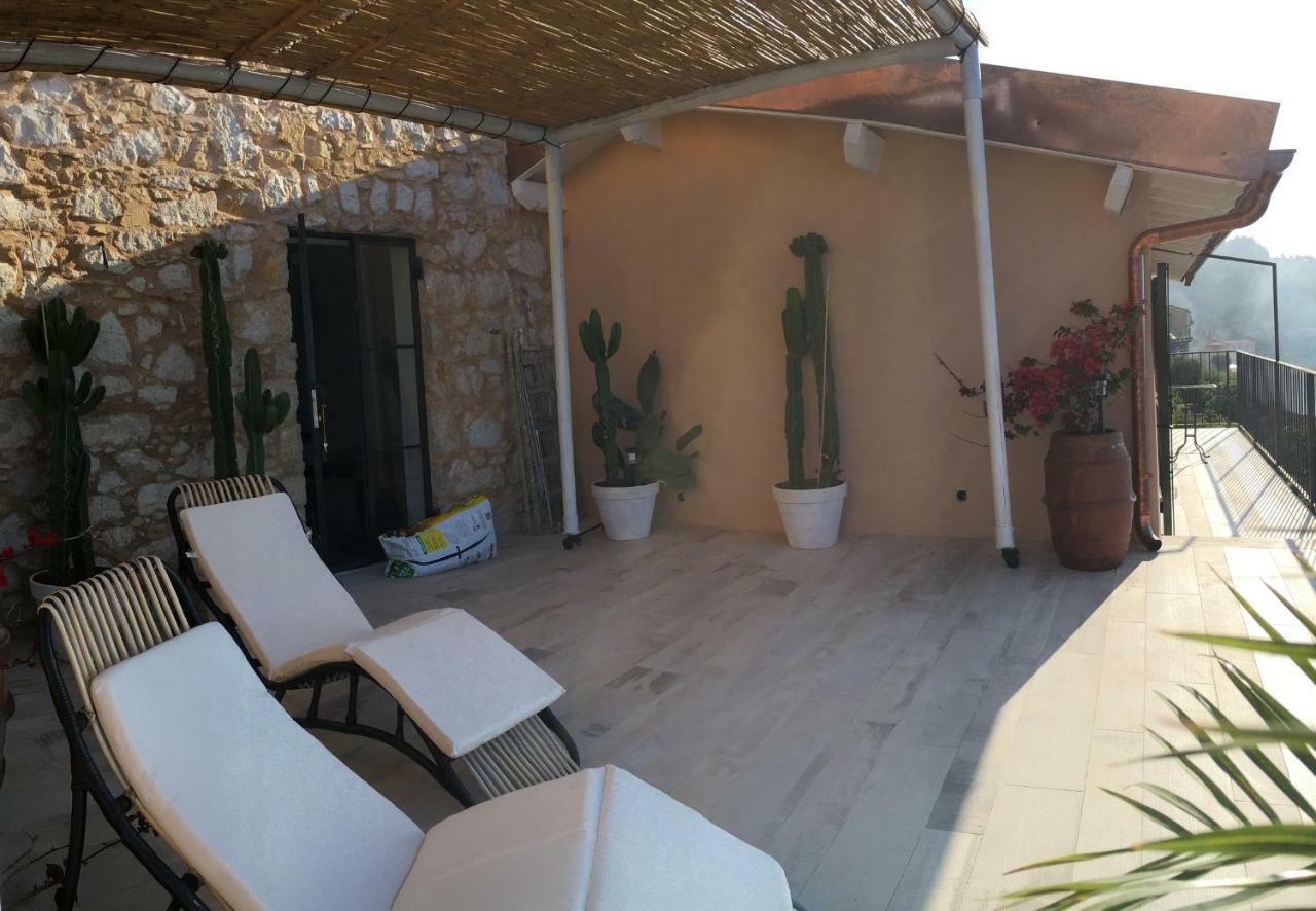 House In Grimaldi. Spectacular View Over The French Riviera! Grimaldi  Bagian luar foto