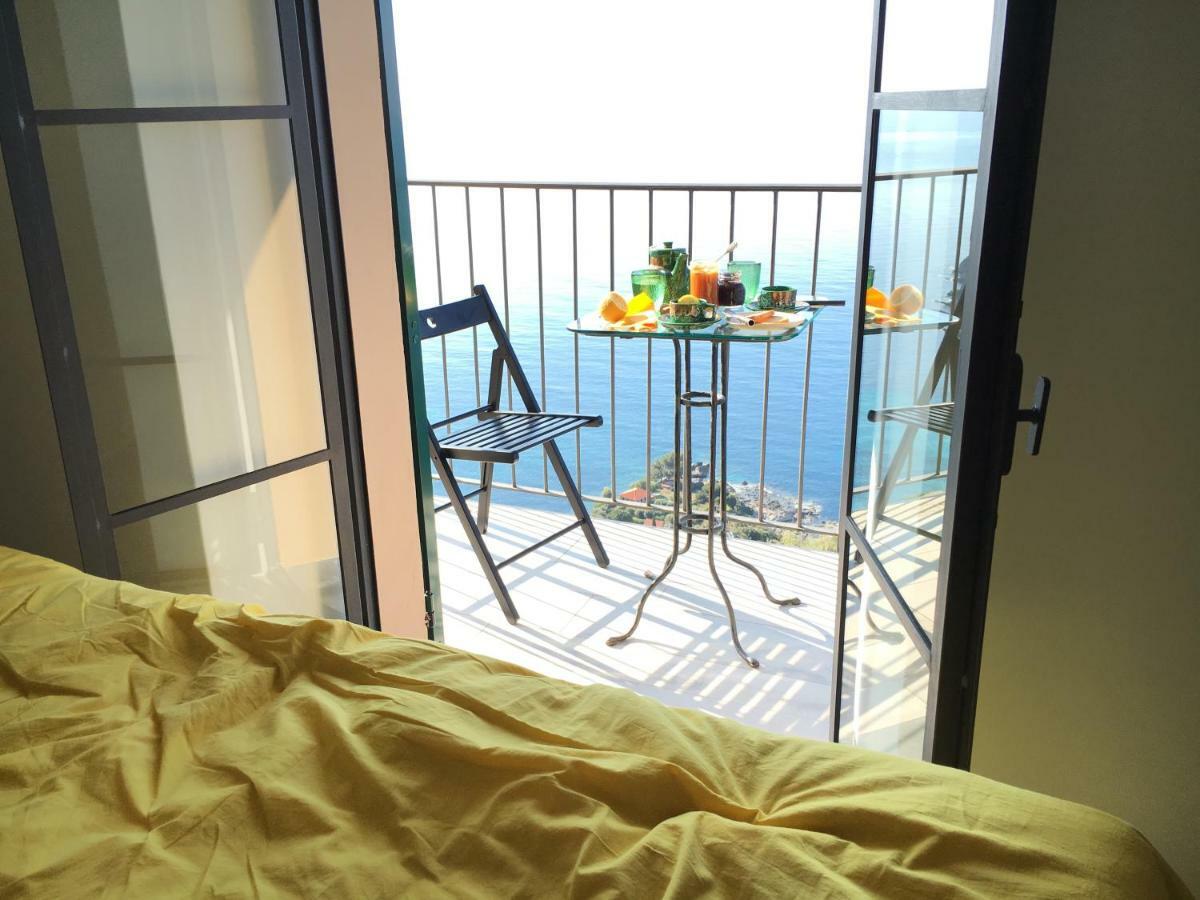House In Grimaldi. Spectacular View Over The French Riviera! Grimaldi  Bagian luar foto